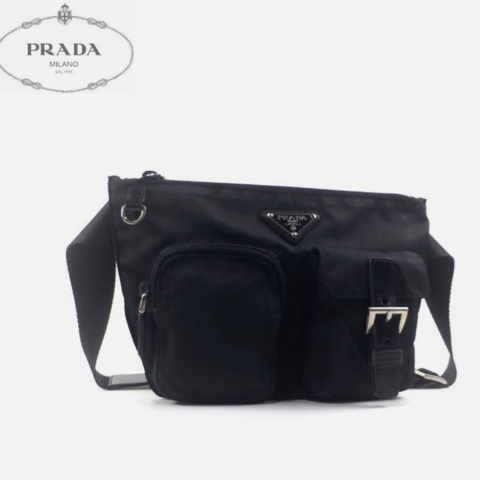 9新✨好看又好用的🖤PRADA 經典黑色尼龍 胸口包 腰包 斜背包