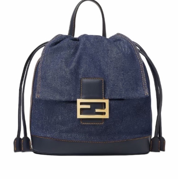 Fendi 女士 翻蓋雙肩包均碼碼23cm*12cm*26cm-1