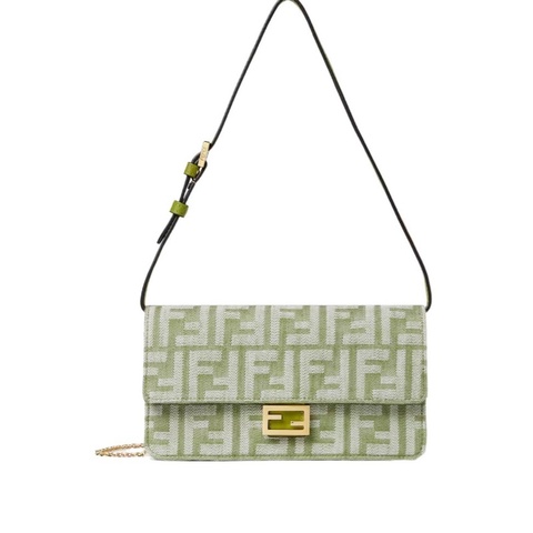 Fendi 女士 法棍形鏈條單肩包均碼碼21cm*5cm*11.5cm