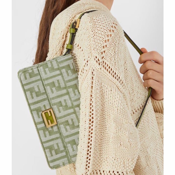 Fendi 女士 法棍形鏈條單肩包均碼碼21cm*5cm*11.5cm-4