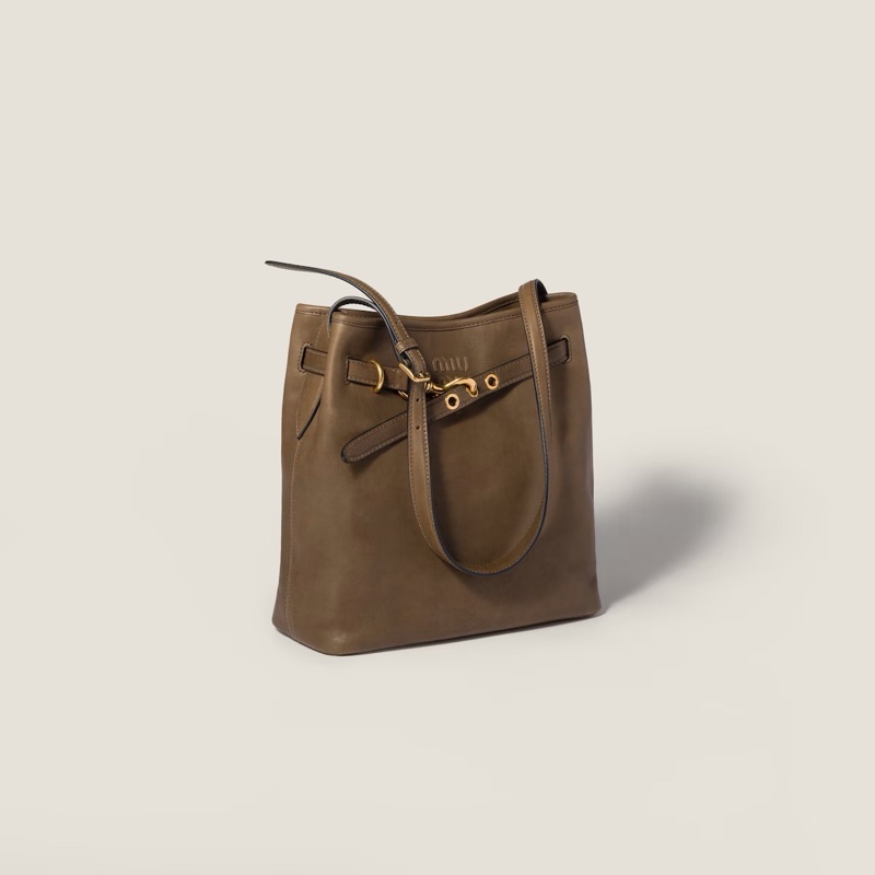 Miu Miu 女士 Aventure 單肩包均碼碼常規、30cm*13cm*31cm-1