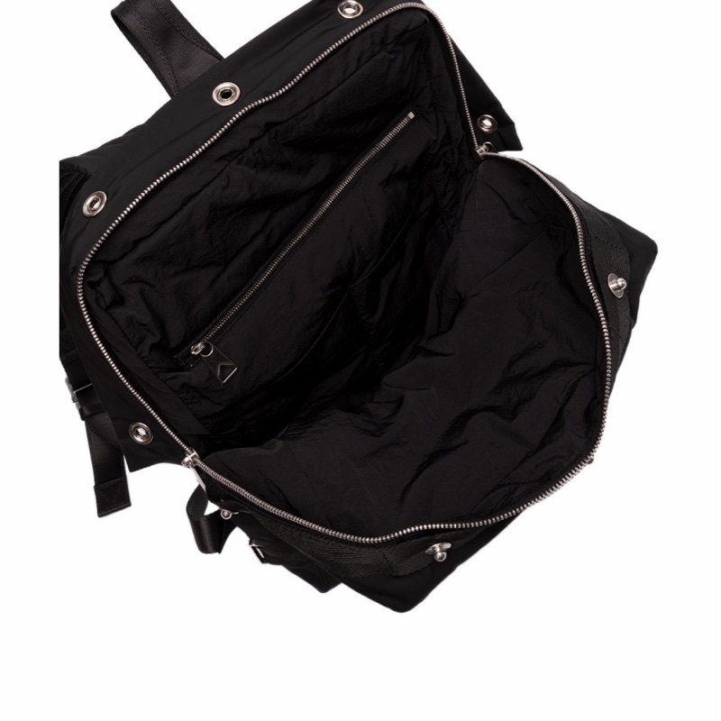 Bottega Veneta 男士 尼龍背包均碼碼常規、29cm*10cm*36cm-1