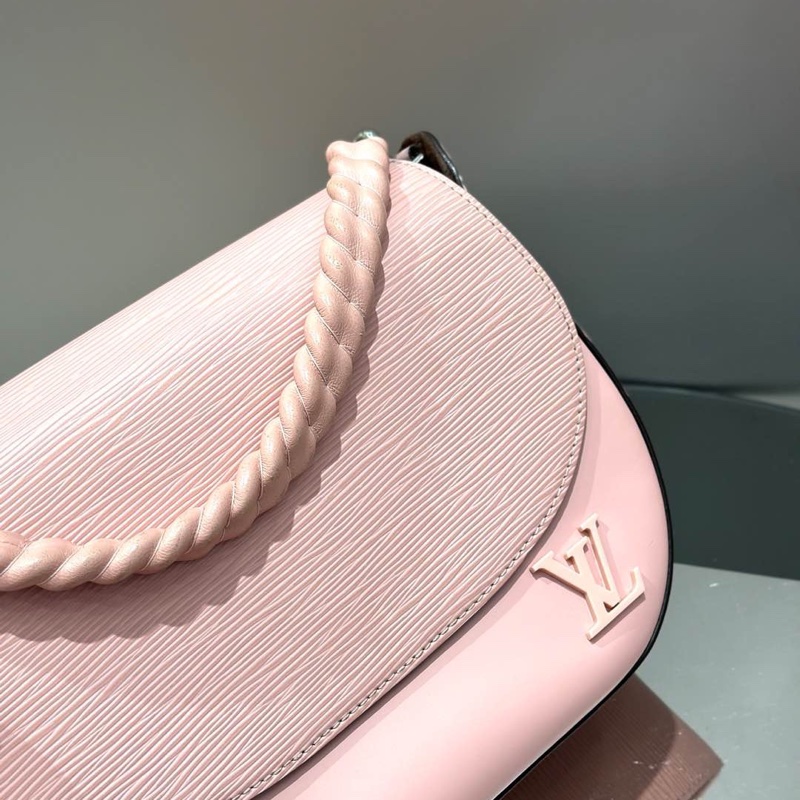 Lv Luna EPI 粉色月亮包-1