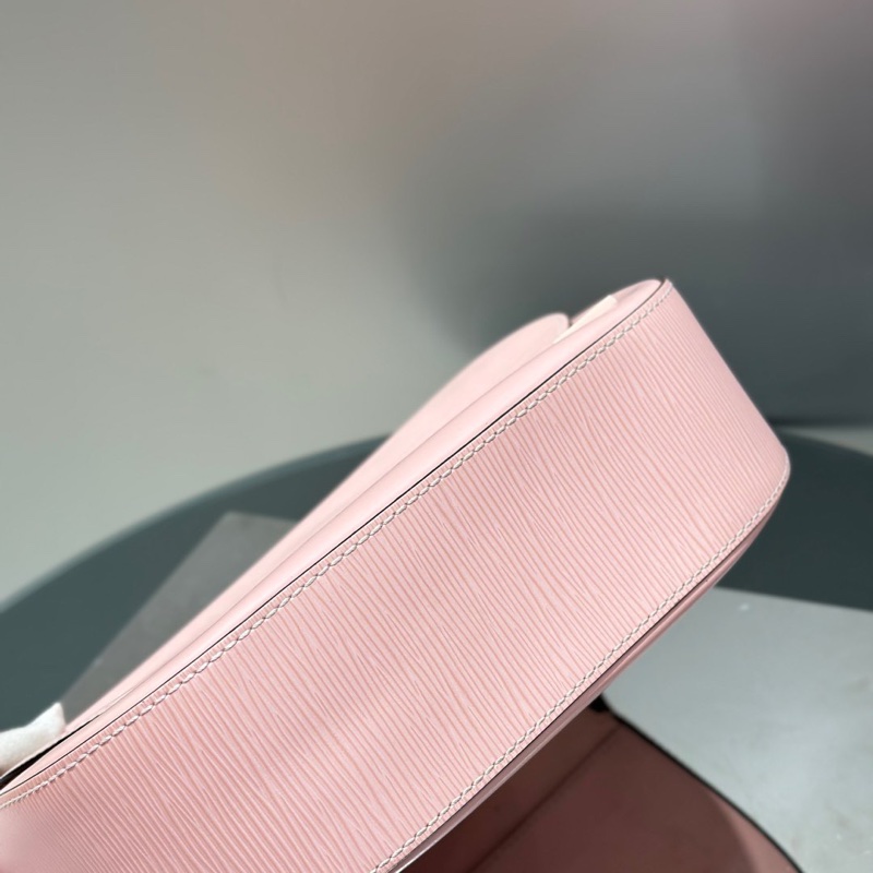 Lv Luna EPI 粉色月亮包-2