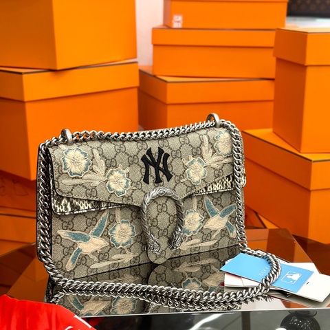 Gucci限量NY联名款酒神