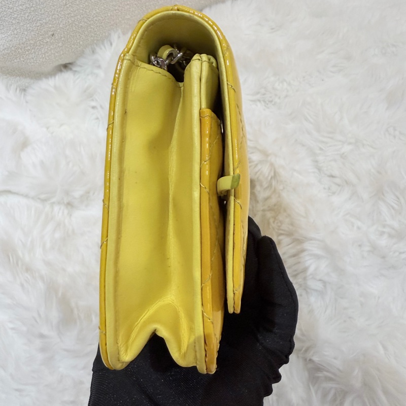 Chanel/ WOC亮面漆皮小雞黃-4