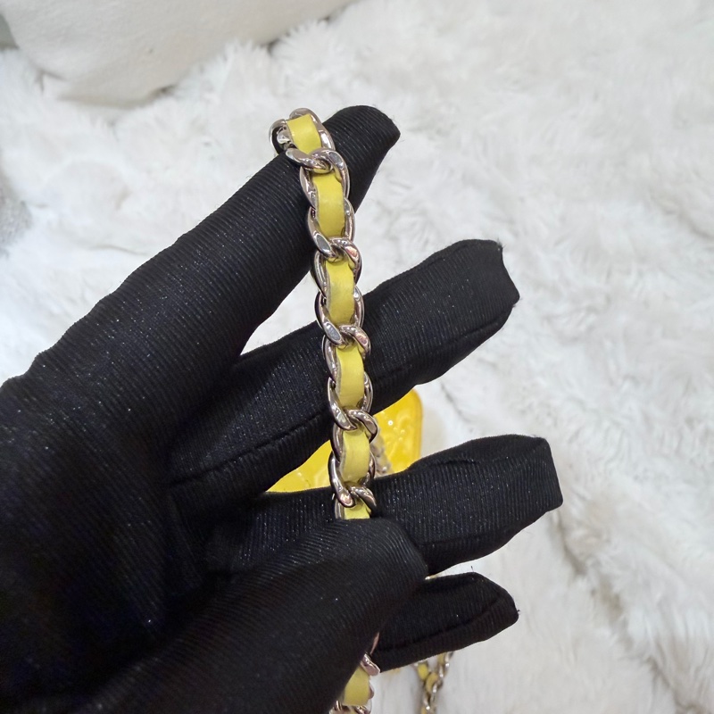 Chanel/ WOC亮面漆皮小雞黃-16