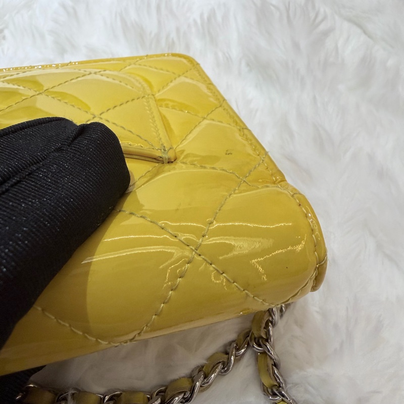 Chanel/ WOC亮面漆皮小雞黃-24