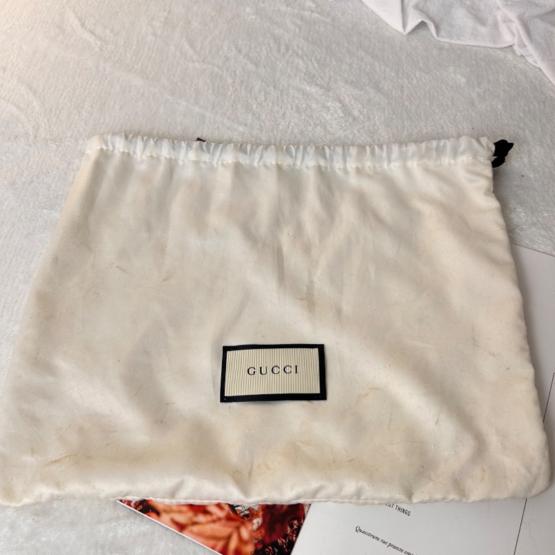 Gucci 雙G Microguccissima Bree 經典壓紋迷你斜背包相機包-2