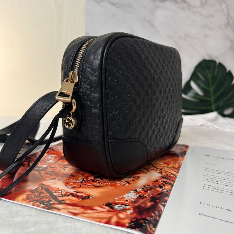 Gucci 雙G Microguccissima Bree 經典壓紋迷你斜背包相機包-9