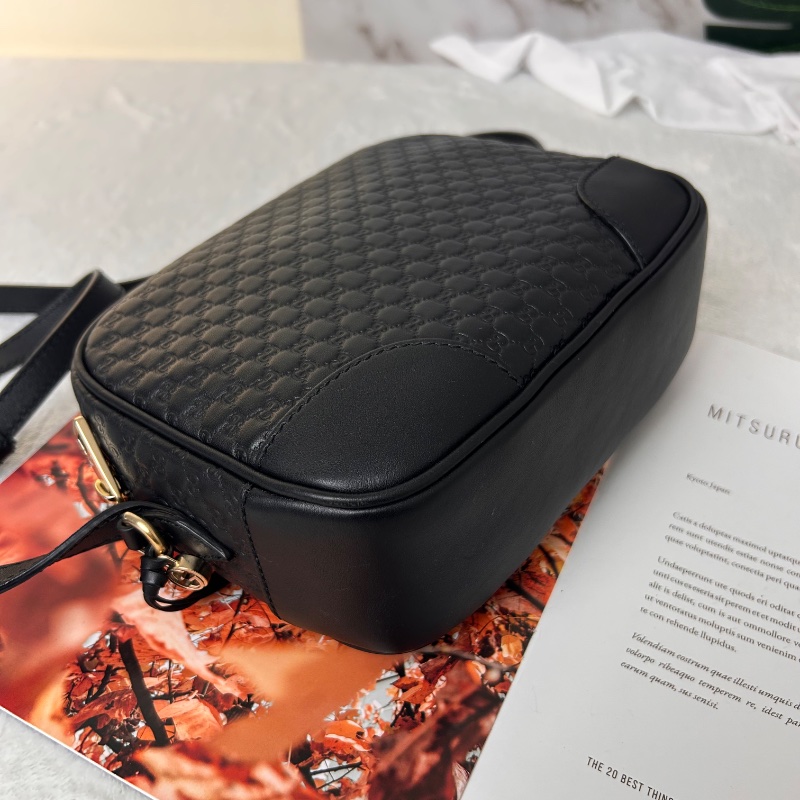 Gucci 雙G Microguccissima Bree 經典壓紋迷你斜背包相機包-11