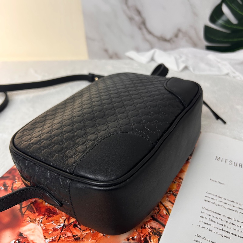 Gucci 雙G Microguccissima Bree 經典壓紋迷你斜背包相機包-13