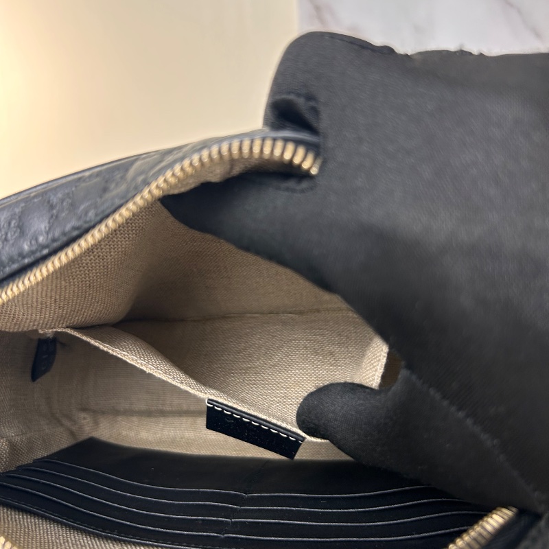 Gucci 雙G Microguccissima Bree 經典壓紋迷你斜背包相機包-20