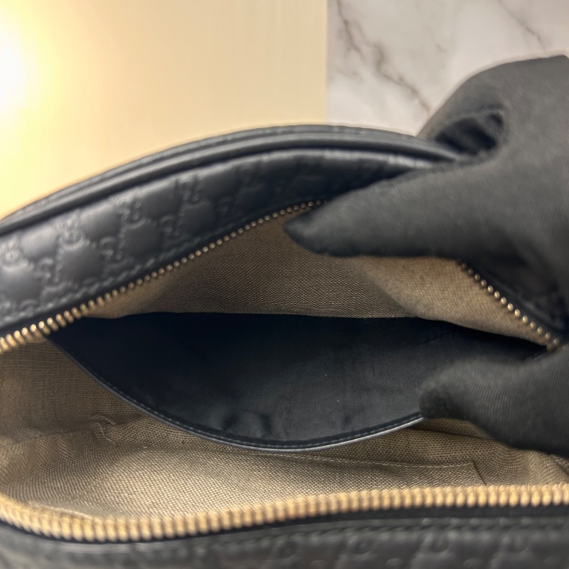 Gucci 雙G Microguccissima Bree 經典壓紋迷你斜背包相機包-21