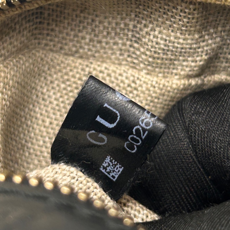 Gucci 雙G Microguccissima Bree 經典壓紋迷你斜背包相機包-24