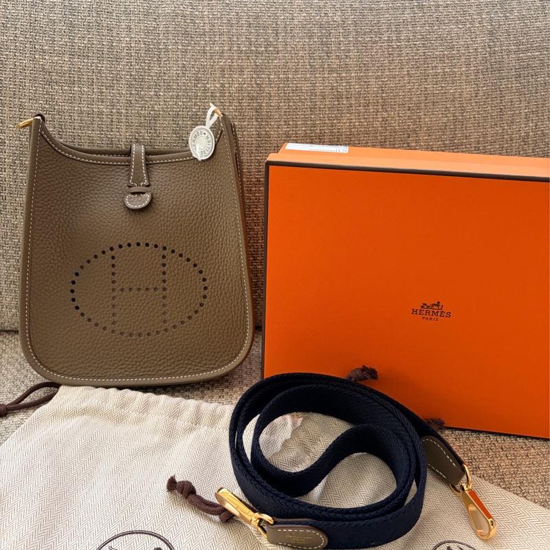 全新未拆膜Hermes愛馬仕mini Evelyne大象灰-4
