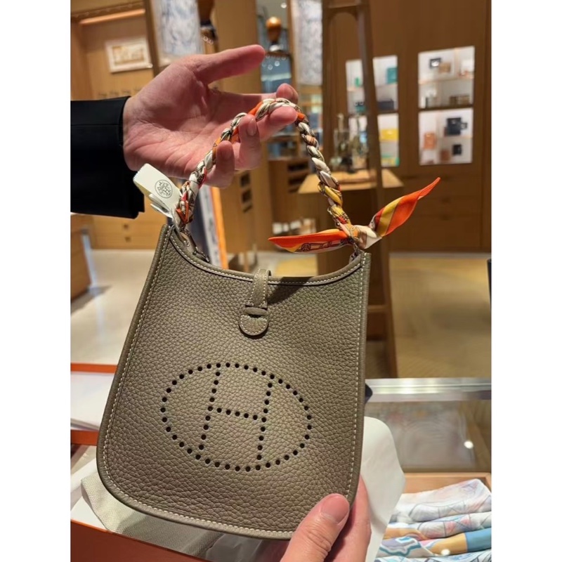 全新未拆膜Hermes愛馬仕mini Evelyne大象灰-6