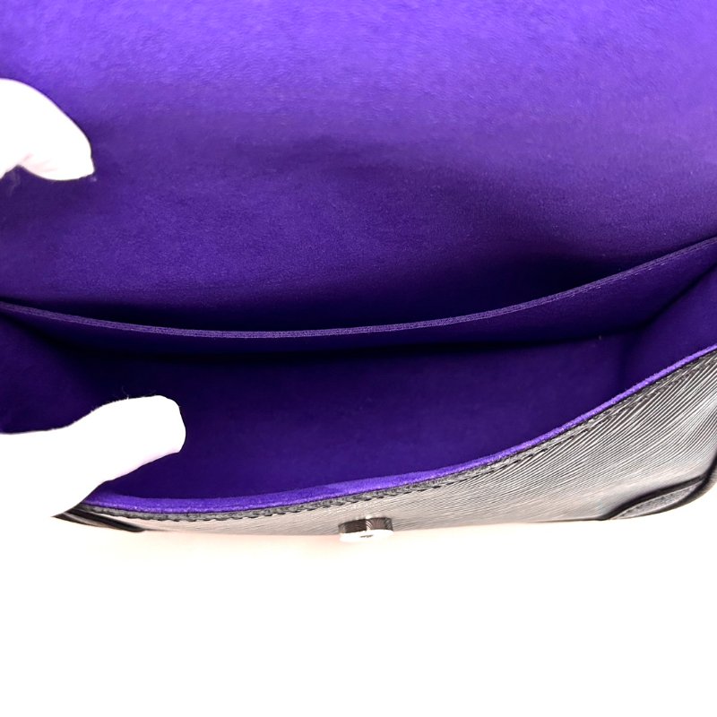 ️LV 黑色銀扣水波紋法棍肩背斜背包芯片款24*15*9 98新配件塵袋-6