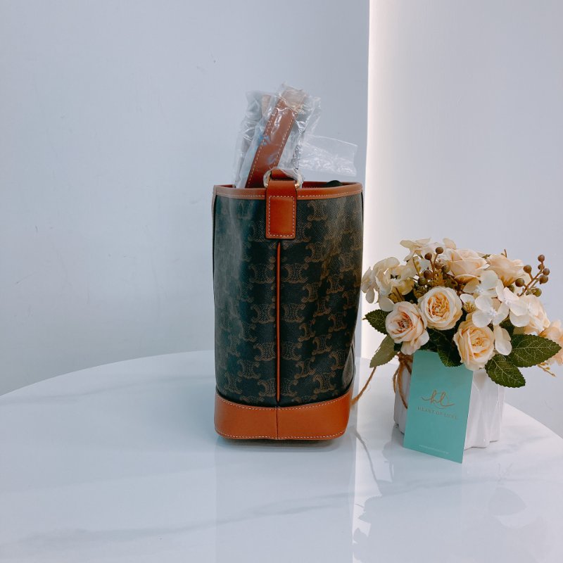 MS0673 Celine 思琳 凱旋門 水桶包 斜背包 單肩包 小號 牛皮 帆布 棕色 金扣 Triomphe Bucket Small Calfskin and Canvas Tan x GHW-2