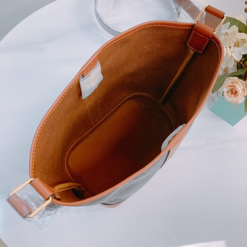 MS0673 Celine 思琳 凱旋門 水桶包 斜背包 單肩包 小號 牛皮 帆布 棕色 金扣 Triomphe Bucket Small Calfskin and Canvas Tan x GHW-11