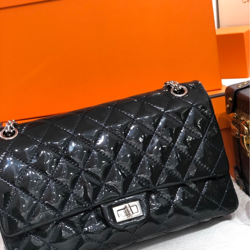 Chanel漆皮2.55中号-1