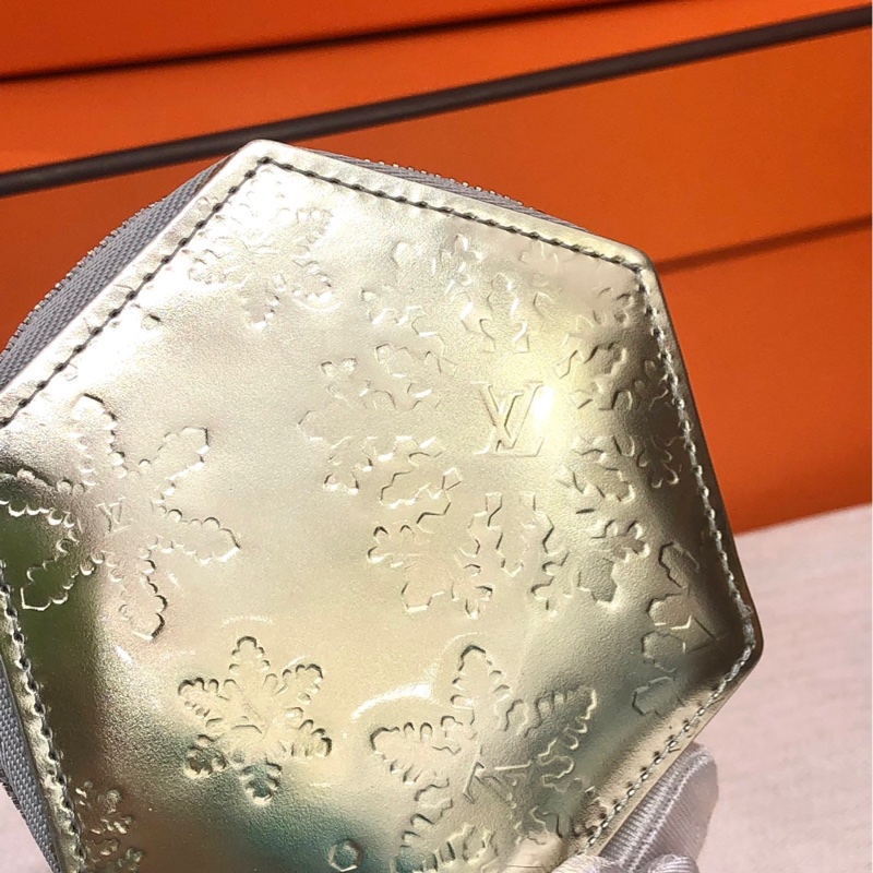 Lv雪花六角零钱包-1