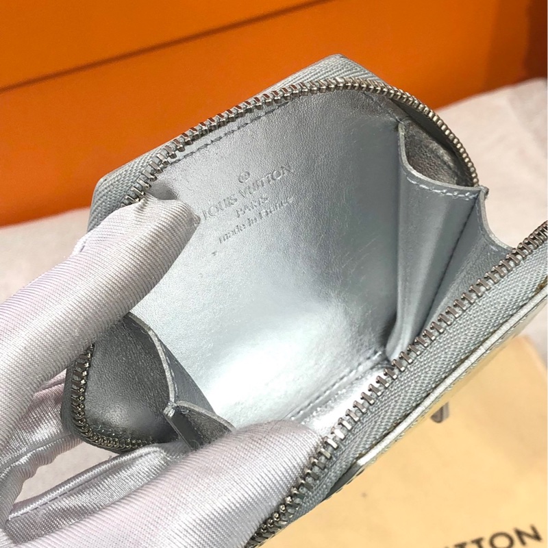 Lv雪花六角零钱包-2