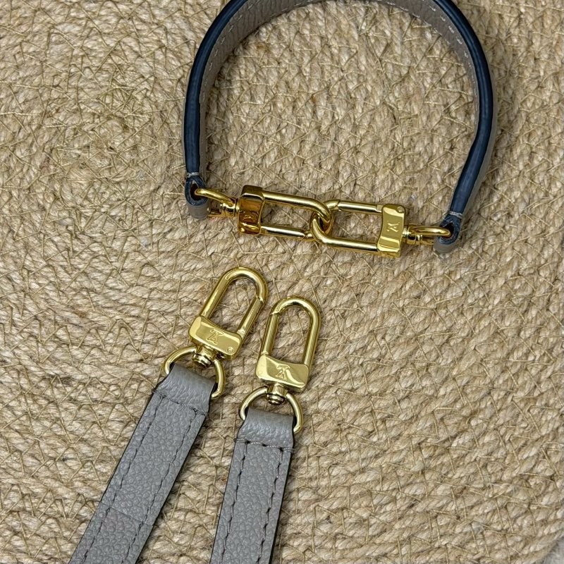 (每次上架都秒售❤️🔥)🏷LV 路易威登.Nano Noe 雙色迷你水桶包 斑鳩灰 芯片款-21