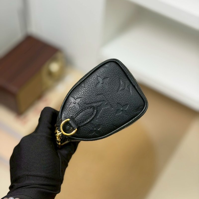 (稀有!低調質感🖤🖤)🏷LV 路易威登.Nano Speedy 黑壓紋 M82450 芯片款-3