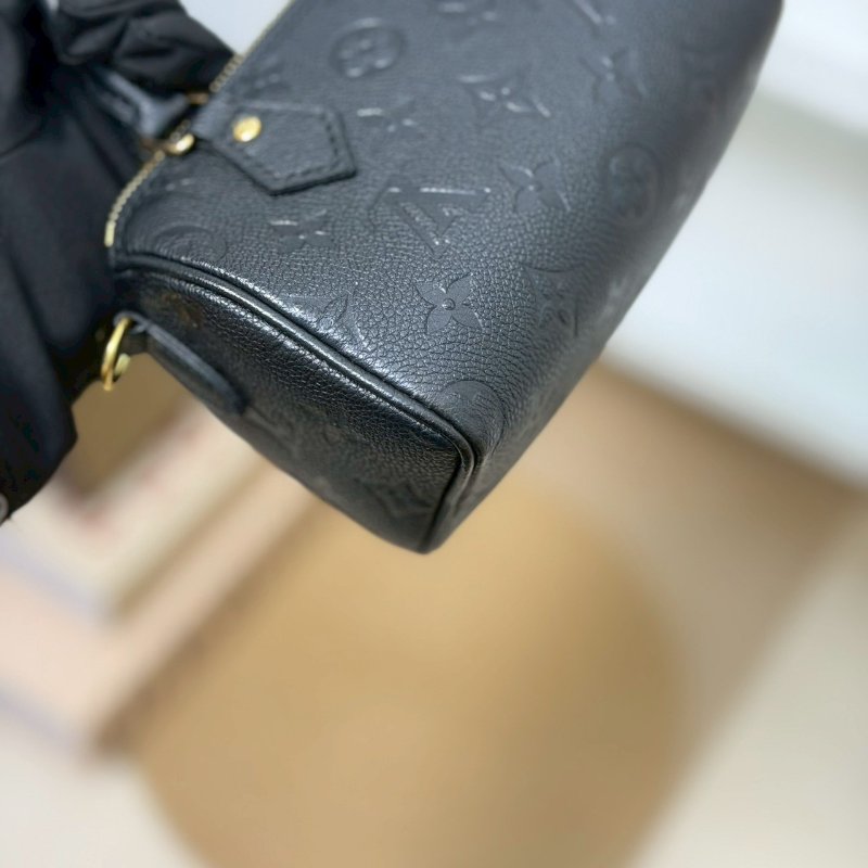 (稀有!低調質感🖤🖤)🏷LV 路易威登.Nano Speedy 黑壓紋 M82450 芯片款-4