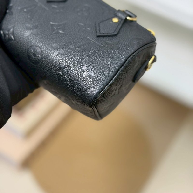 (稀有!低調質感🖤🖤)🏷LV 路易威登.Nano Speedy 黑壓紋 M82450 芯片款-5