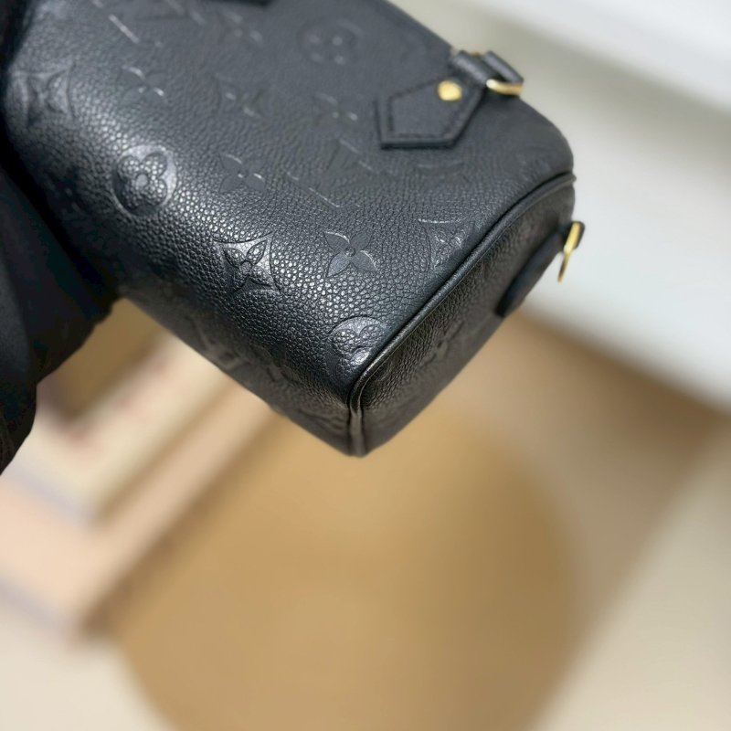 (稀有!低調質感🖤🖤)🏷LV 路易威登.Nano Speedy 黑壓紋 M82450 芯片款-7