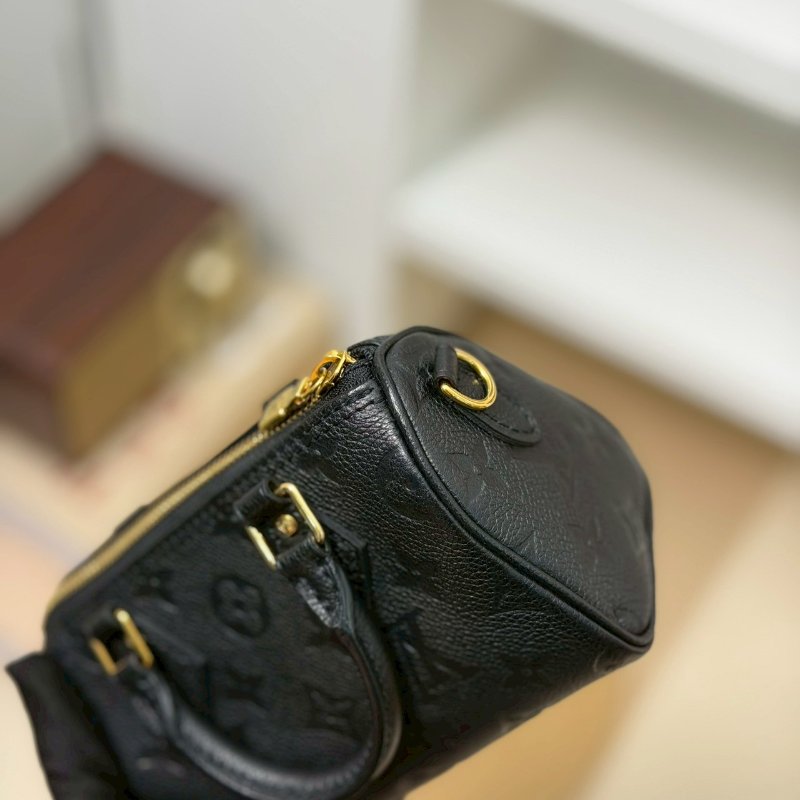 (稀有!低調質感🖤🖤)🏷LV 路易威登.Nano Speedy 黑壓紋 M82450 芯片款-11