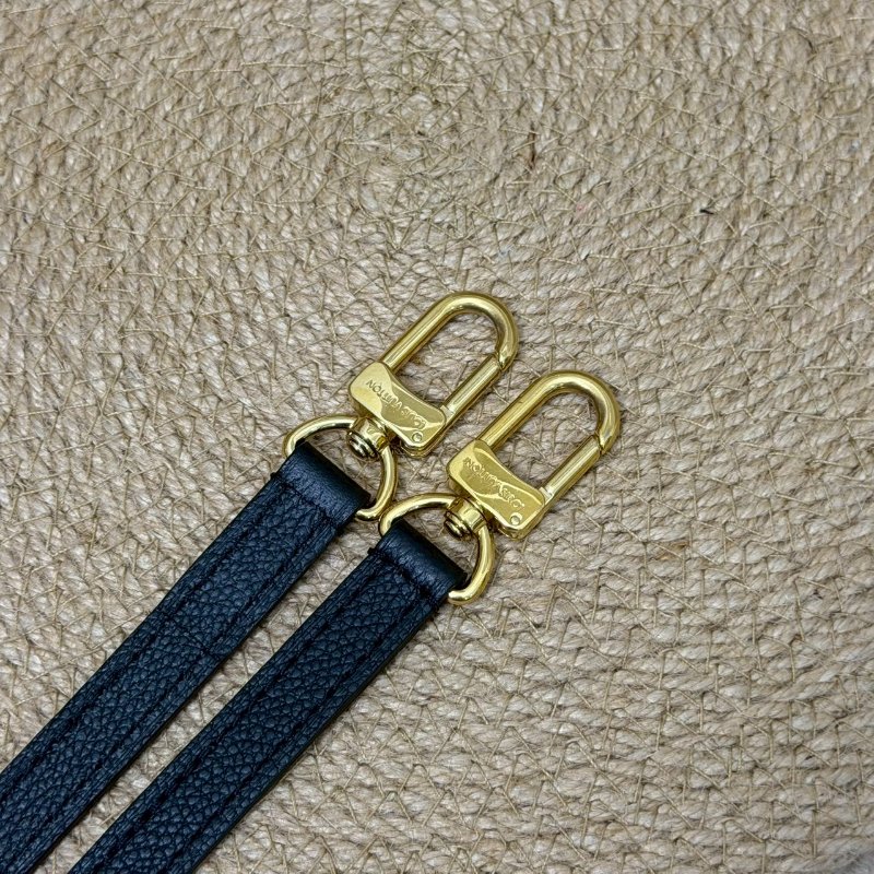 (稀有!低調質感🖤🖤)🏷LV 路易威登.Nano Speedy 黑壓紋 M82450 芯片款-24
