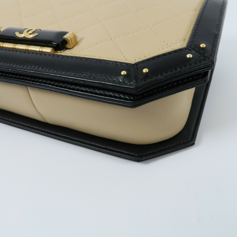 CHANEL 羊皮皮革Chain Shoulder鏈帶肩背袋-13