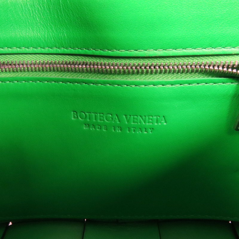 BOTTEGA VENETA 牛皮皮革Cassette Bag肩背袋-7