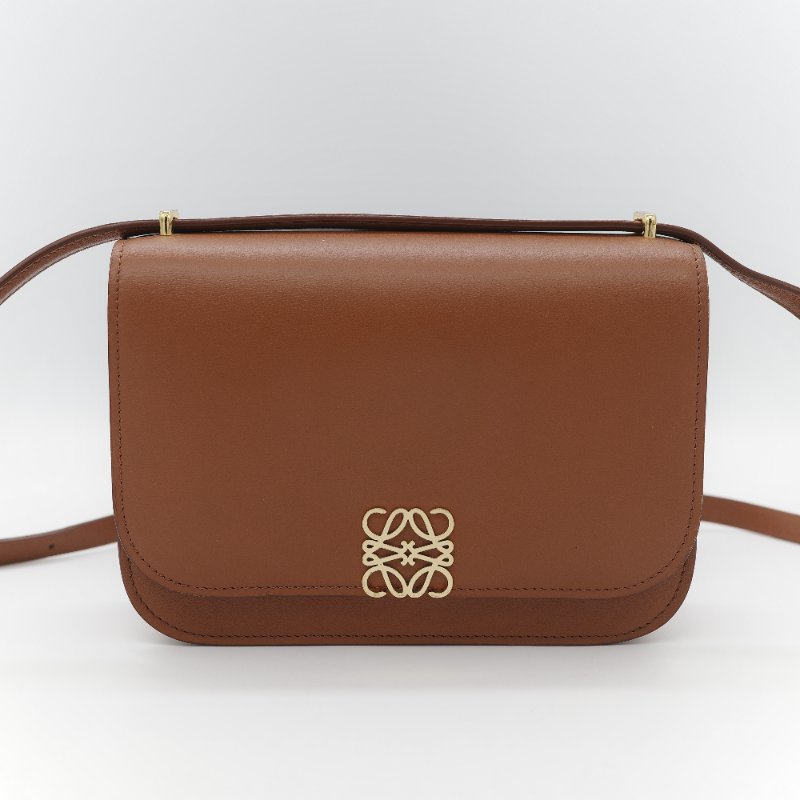Loewe 羅威 Goya 焦糖色 牛皮 豆腐包 斜挎包-1