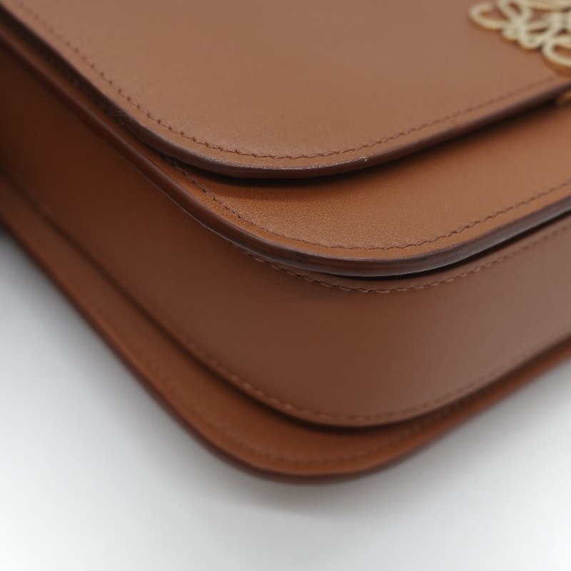 Loewe 羅威 Goya 焦糖色 牛皮 豆腐包 斜挎包-9