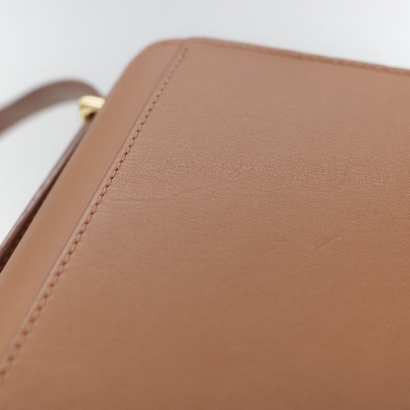 Loewe 羅威 Goya 焦糖色 牛皮 豆腐包 斜挎包-13