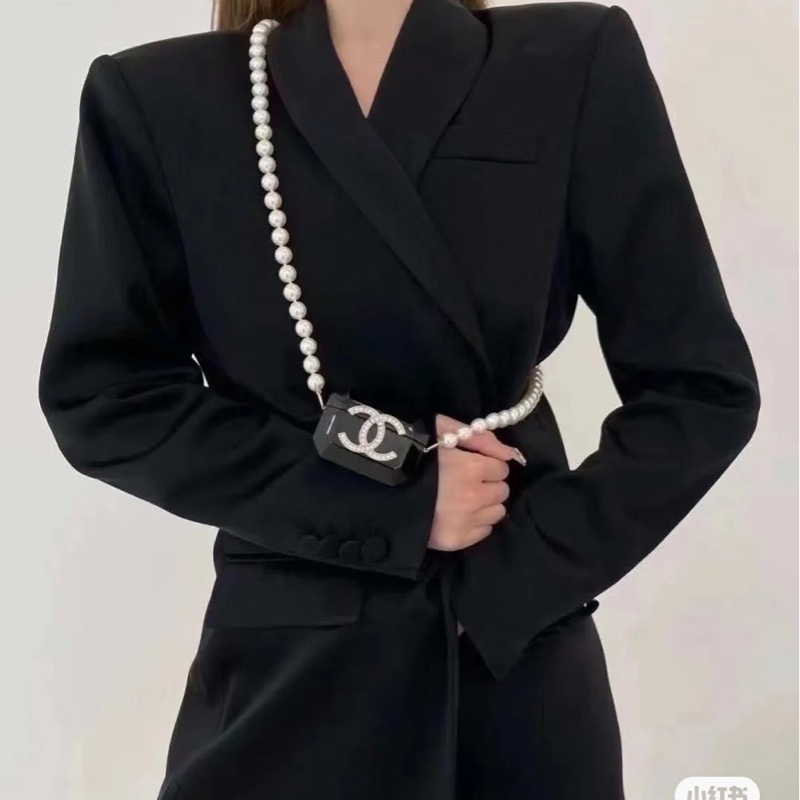 Chanel 香奈儿21工坊 亚克力珍珠耳机包-4