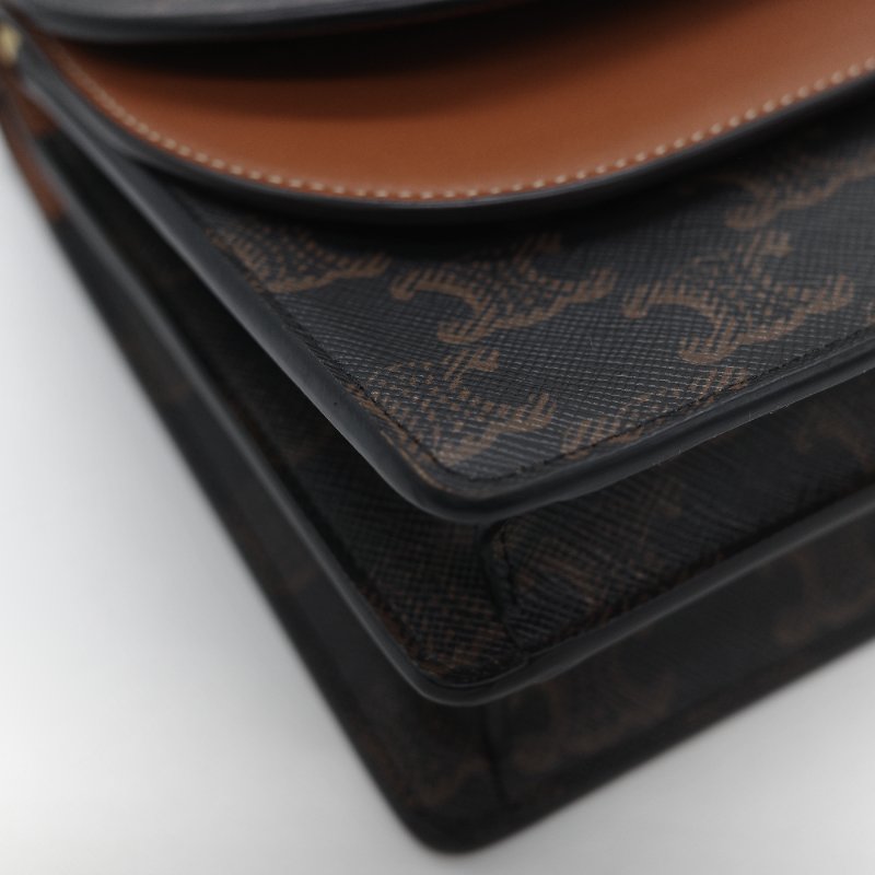Celine 思琳 TRIOMPHE 經典棕色花紋 WOC 斜挎包-9