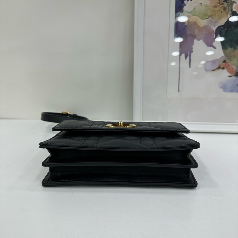 Dior/迪奧 Miss Caro 新款 黑金琺瑯鏈條包 尺寸18*12*5.5cm,黑色羊皮菱格紋 金色鏈條-5