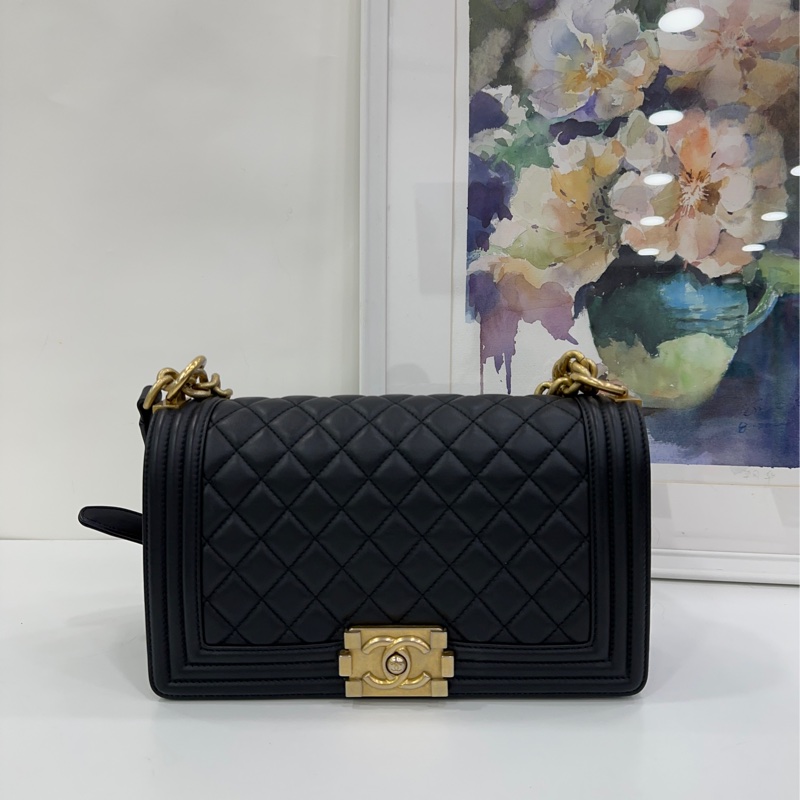 Chanel香奈兒 leboy中號 黑金小牛皮 21晶片款 有購證-1