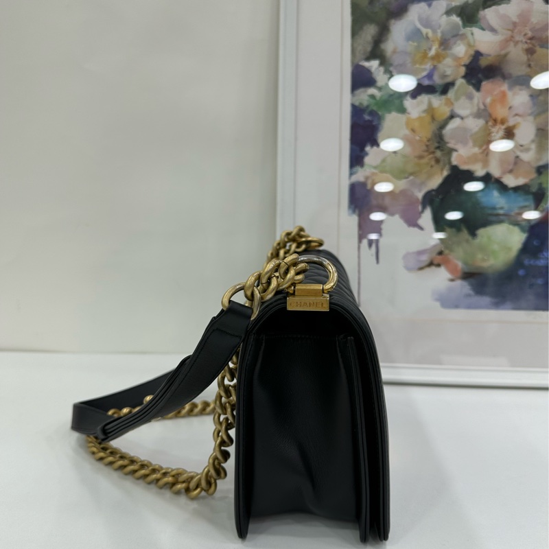 Chanel香奈兒 leboy中號 黑金小牛皮 21晶片款 有購證-3