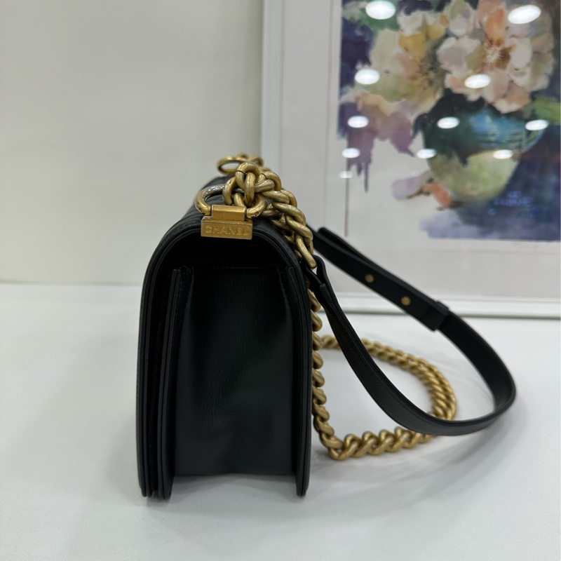 Chanel香奈兒 leboy中號 黑金小牛皮 21晶片款 有購證-4
