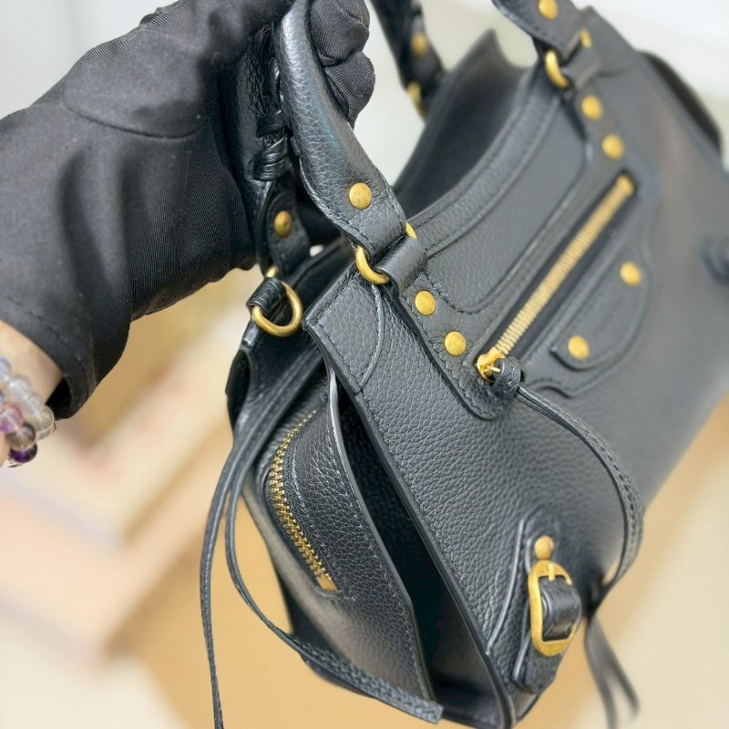 (現貨最後一顆囉🥹)🏷Balenciaga 巴黎世家.Neo Classic Mini 機車包-8