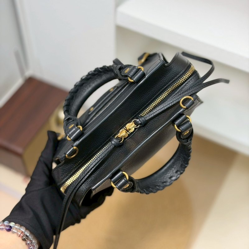 (現貨最後一顆囉🥹)🏷Balenciaga 巴黎世家.Neo Classic Mini 機車包-13