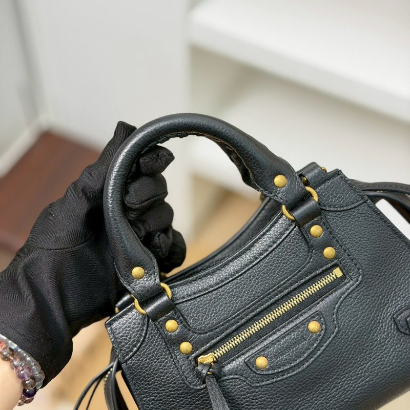 (現貨最後一顆囉🥹)🏷Balenciaga 巴黎世家.Neo Classic Mini 機車包-15