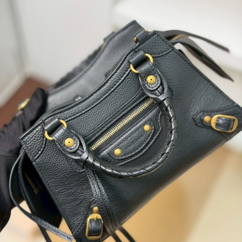 (現貨最後一顆囉🥹)🏷Balenciaga 巴黎世家.Neo Classic Mini 機車包-16