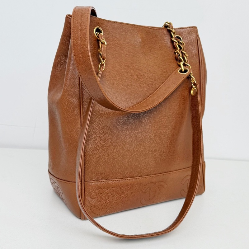 【近新閒置品】Chanel 香奈兒 4開焦糖色荔枝牛皮金扣奶粉包琴譜水桶包-2